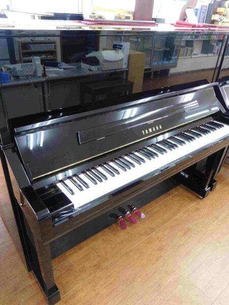 中古　YAMAHA　アップライトピアノ　YU33 (#6288772)イメージ01