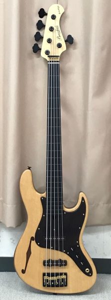 Bacchus Woodline フレットレス　ジャズベースbass