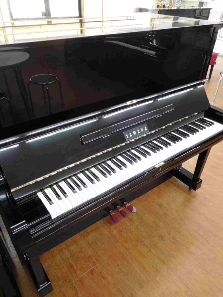 中古　YAMAHA　アップライトピアノ　U3A (#4161719)イメージ01