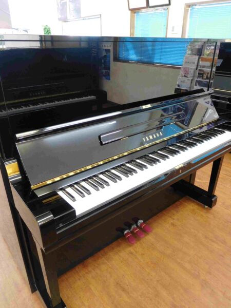 中古　YAMAHA　アップライトピアノ　U3M (#3685796)イメージ01