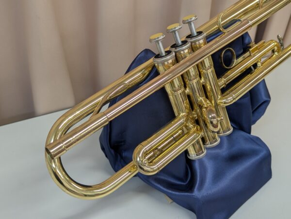 中古ヤマハ　トランペット　YTR-2310イメージ03